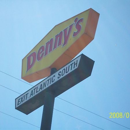 Rodeway Inn Commerce - Los Angeles ภายนอก รูปภาพ