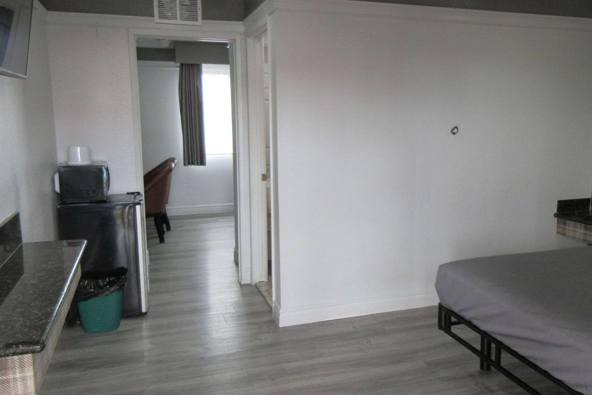 Rodeway Inn Commerce - Los Angeles ภายนอก รูปภาพ