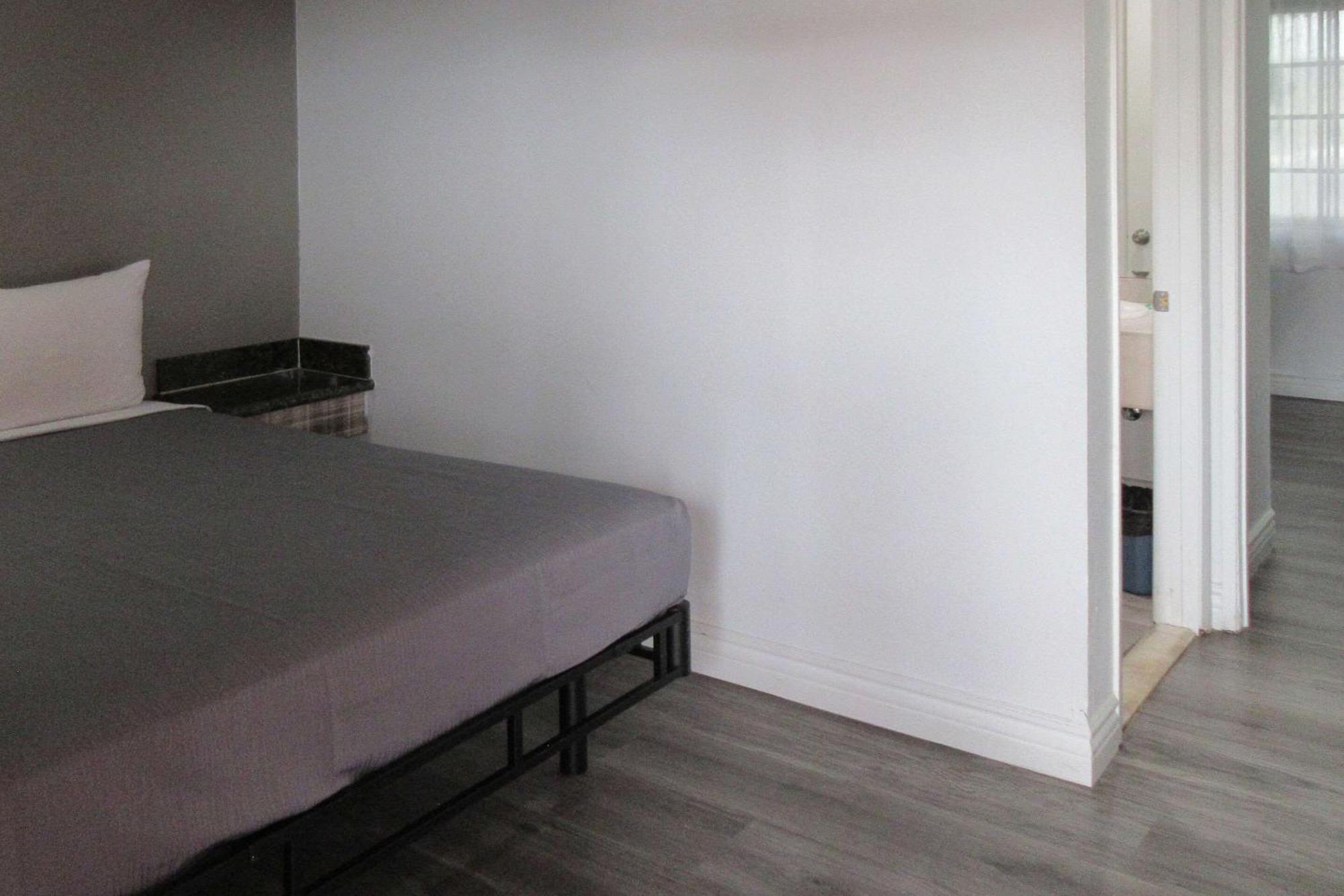 Rodeway Inn Commerce - Los Angeles ภายนอก รูปภาพ